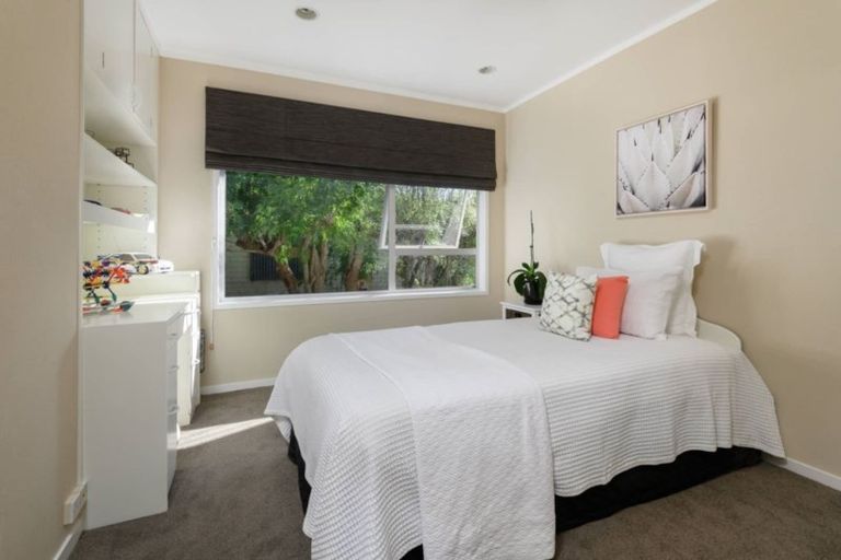 Photo of property in 148 Bleakhouse Road, Mellons Bay, Auckland, 2014