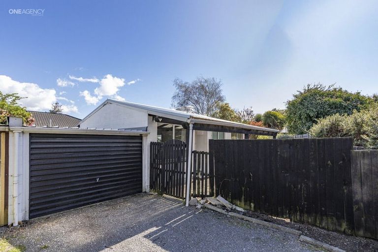 Photo of property in 2/40a Bounty Street, Bryndwr, Christchurch, 8053