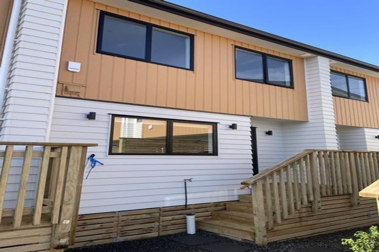 Photo of property in 8/63 Cambridge Terrace, Papatoetoe, Auckland, 2025