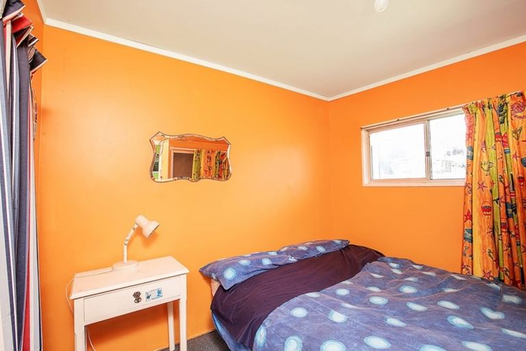 Photo of property in 64 Pinedale Crescent, Riversdale Beach, Masterton, 5872