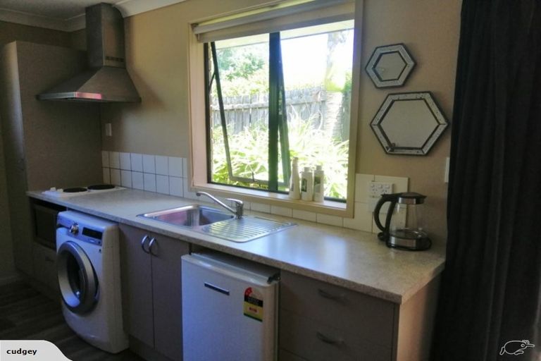Photo of property in 52 Bass Road, Albany, Auckland, 0632