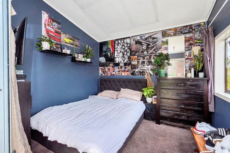 Photo of property in 28 Cranston Street, Torbay, Auckland, 0632