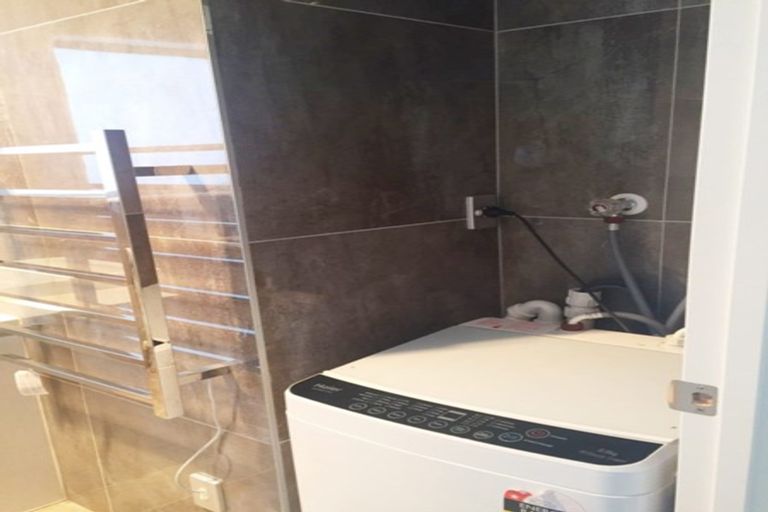 Photo of property in 6 Ballindrait Drive, Flat Bush, Auckland, 2019