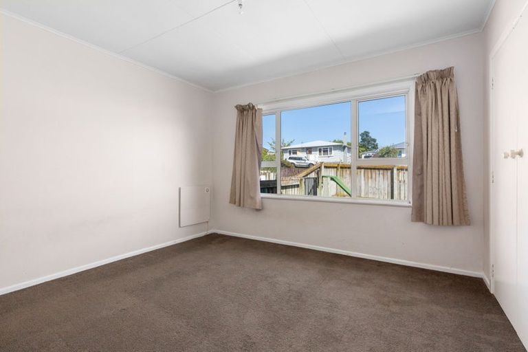 Photo of property in 41 Leicester Street, Cannons Creek, Porirua, 5024