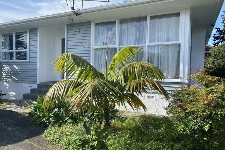 Photo of property in 11 Murray Road, Otara, Auckland, 2023