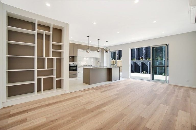 Photo of property in 32 Paripari Street, Flat Bush, Auckland, 2019