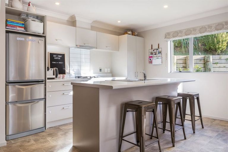 Photo of property in 14 Moonraker Place, Whitby, Porirua, 5024