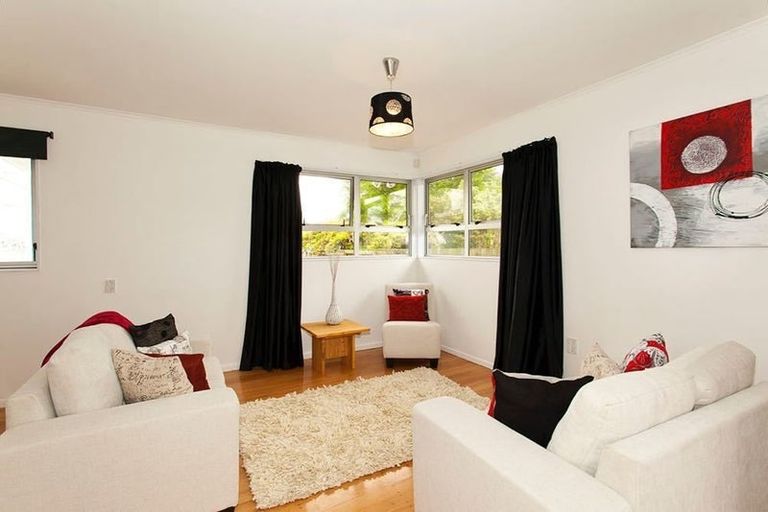 Photo of property in 17 Pandora Place, Pakuranga, Auckland, 2010