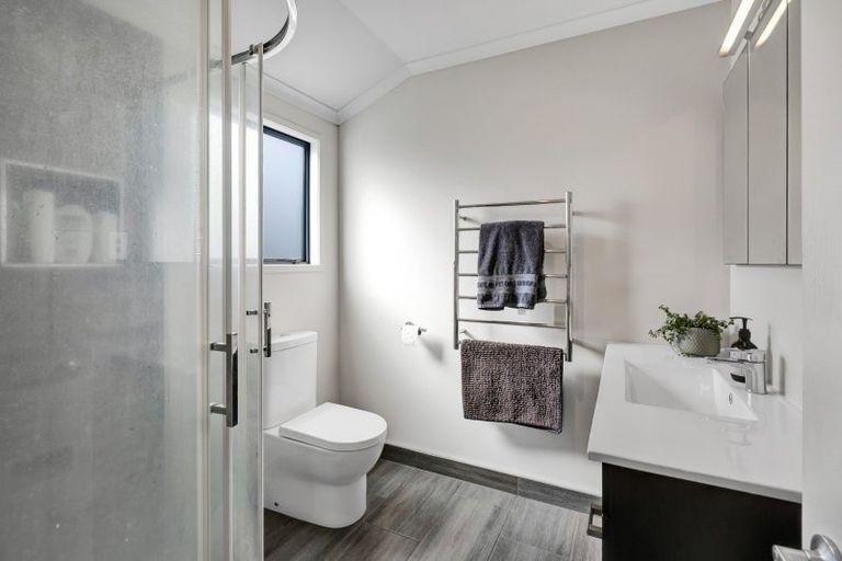 Photo of property in 19 Ashmore Drive, Frankleigh Park, New Plymouth, 4310