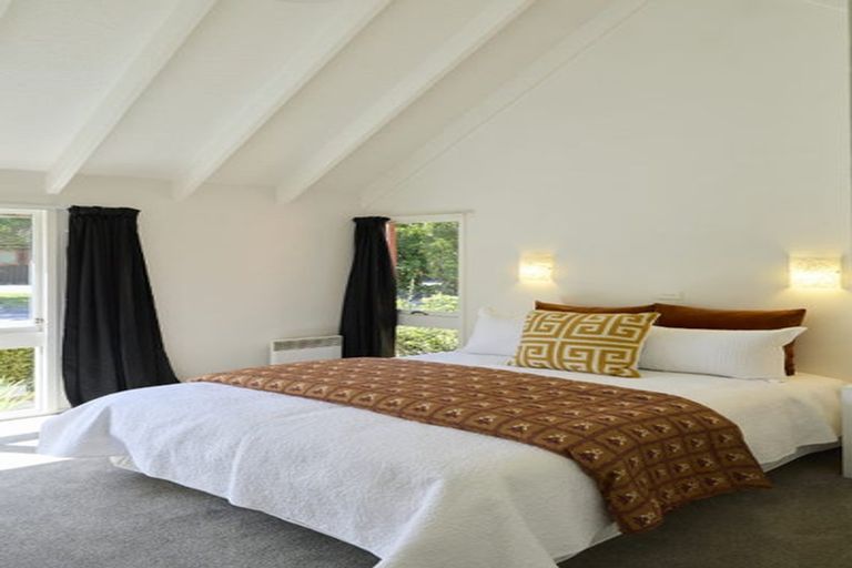 Photo of property in 36 Greers Road, Burnside, Christchurch, 8041