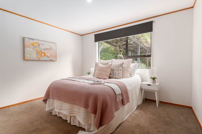 Photo of property in 15 Duval Grove, Tawa, Wellington, 5028