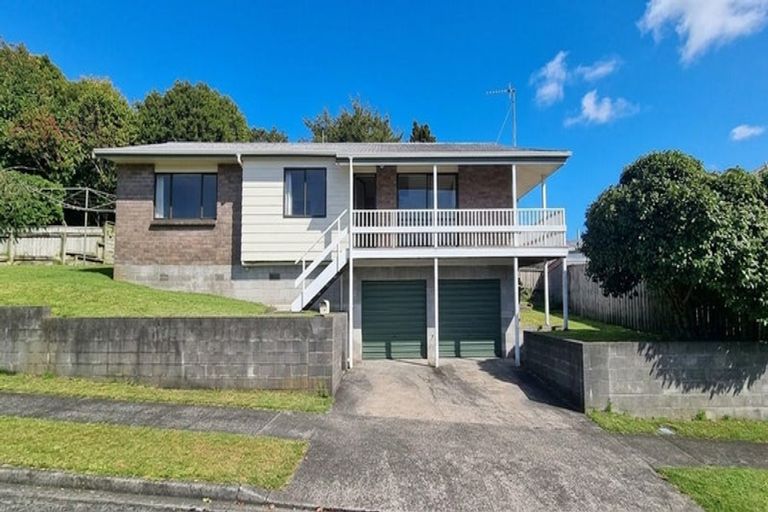 Photo of property in 4 Mayfair Place, Westown, New Plymouth, 4310