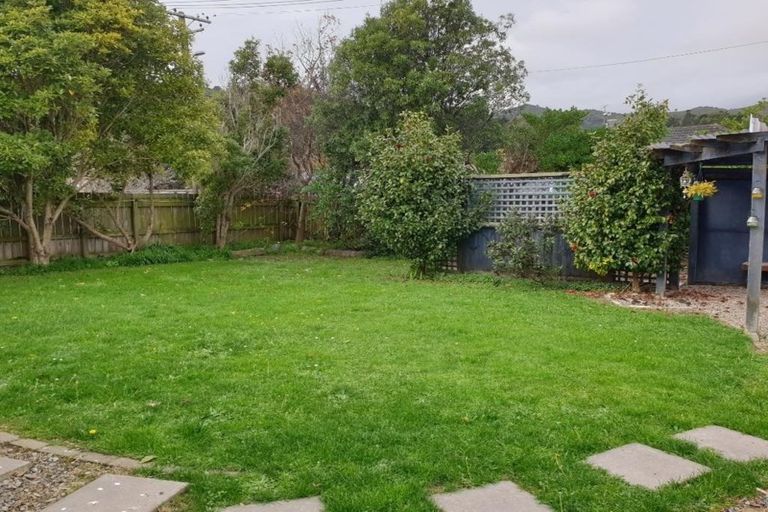 Photo of property in 62 Chapman Crescent, Naenae, Lower Hutt, 5011