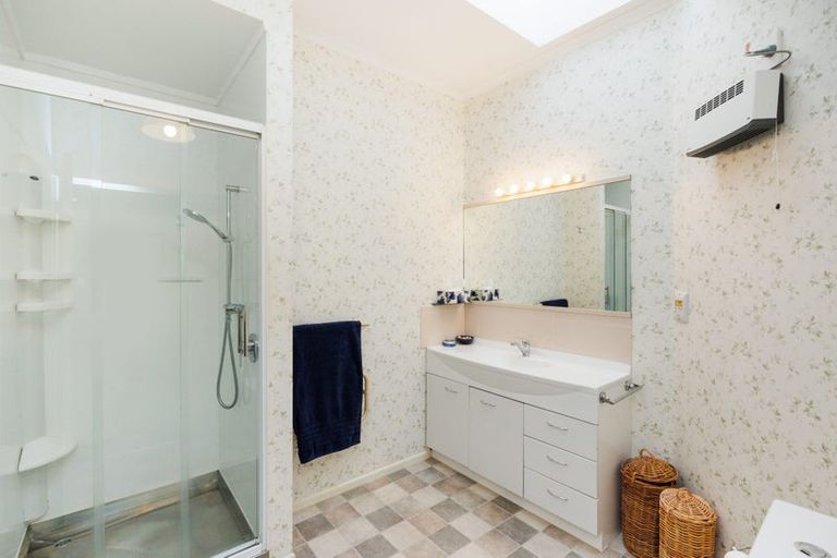 Photo of property in 234 Victoria Avenue, Hokowhitu, Palmerston North, 4410