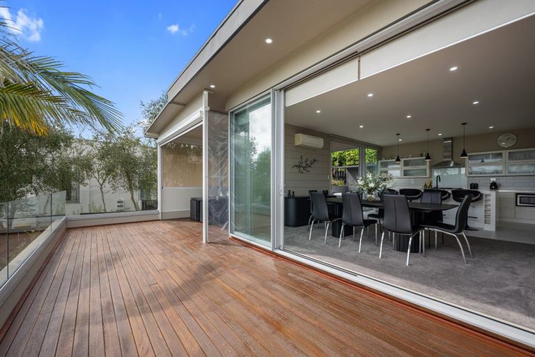 Photo of property in 67 Kittiwake Drive, Schnapper Rock, Auckland, 0632
