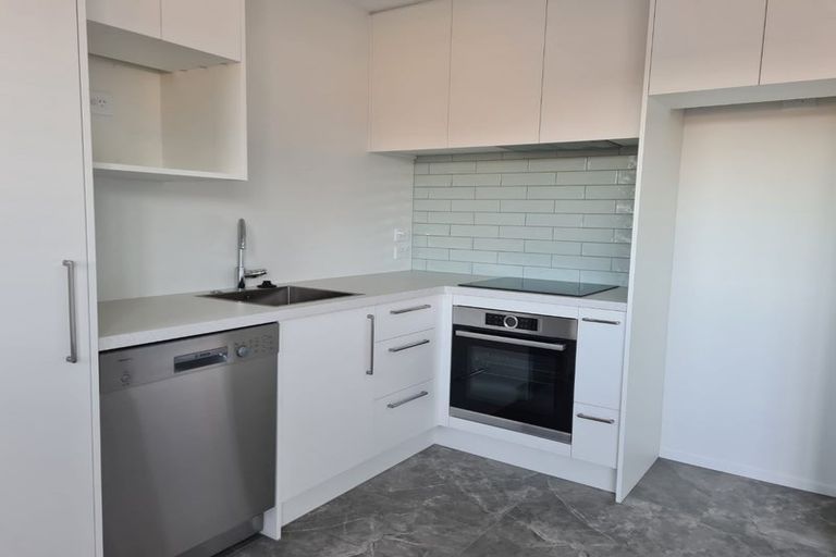 Photo of property in 18 Dalwood Crescent, Rolleston, 7614