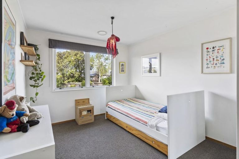 Photo of property in 2 Hatton Road, Orewa, 0931