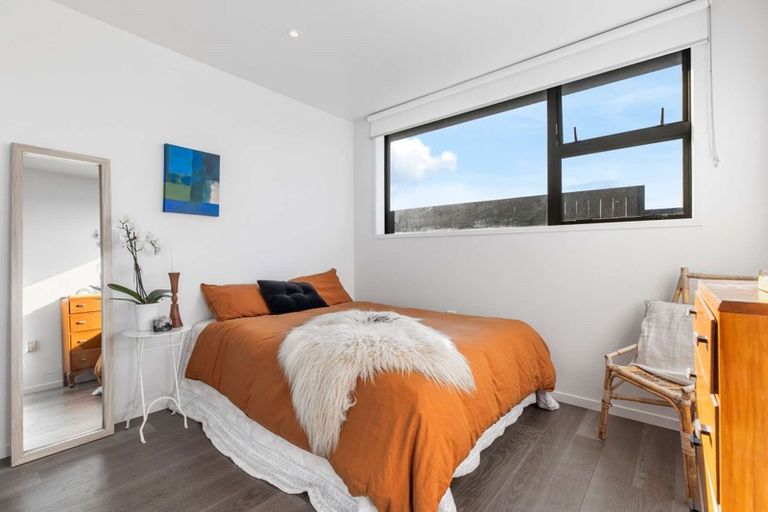 Photo of property in 3/132 Onewa Road, Northcote, Auckland, 0627