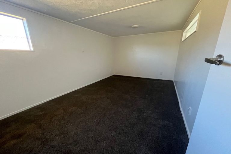 Photo of property in 9 Keel Place, Whitby, Porirua, 5024