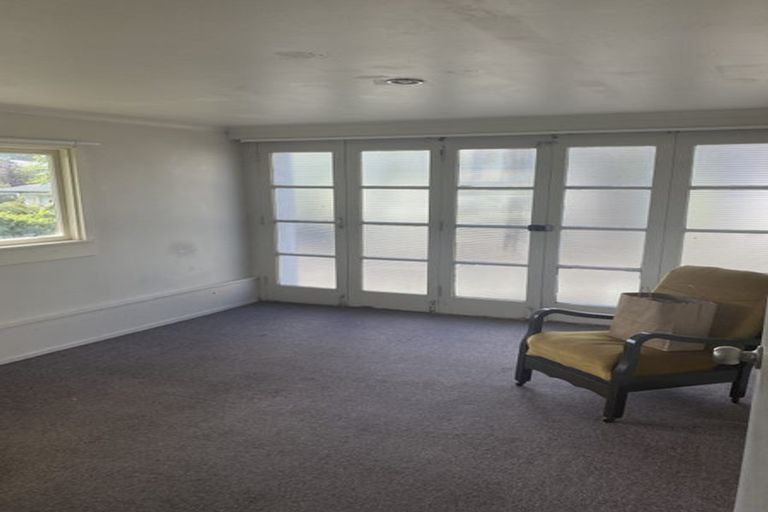 Photo of property in 30 Hillcrest Road, Hillcrest, Hamilton, 3216