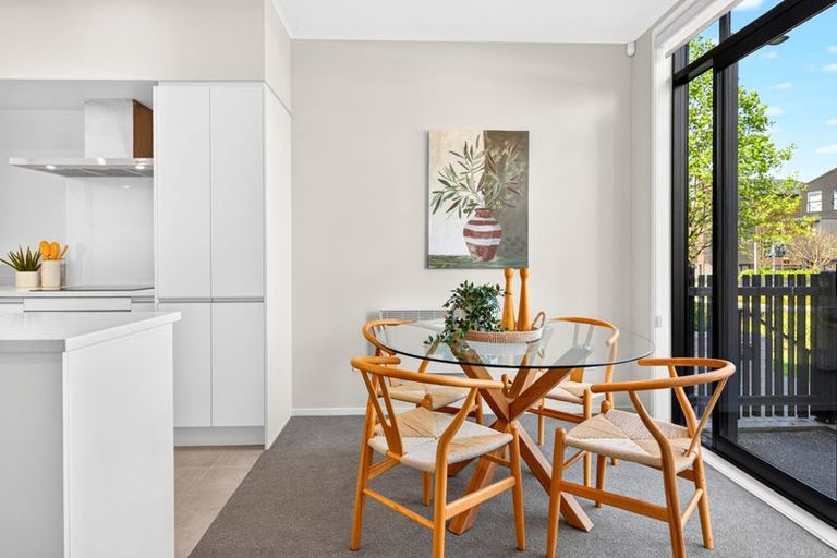 Photo of property in 46 Hobsonville Point Road, Hobsonville, Auckland, 0616
