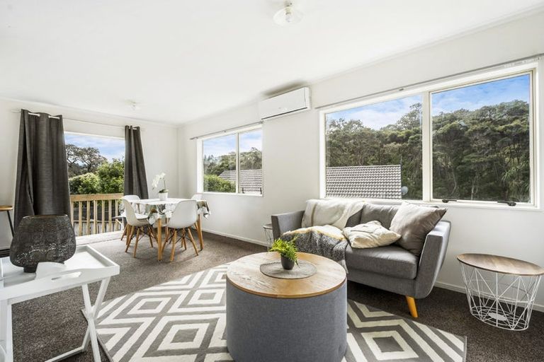 Photo of property in 66 Spinella Drive, Bayview, Auckland, 0629