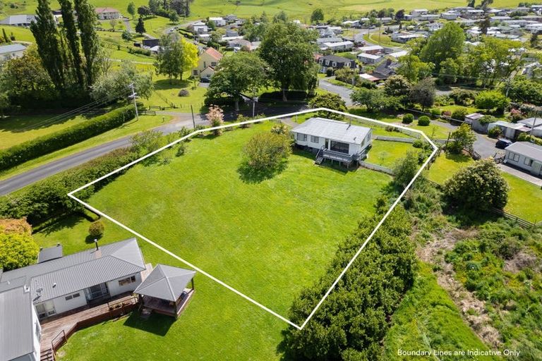 Photo of property in 77 Foster Road, Temple View, Hamilton, 3290