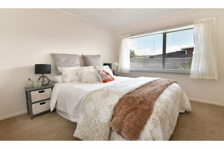 Photo of property in 8 Manuka Street, Orewa, 0931