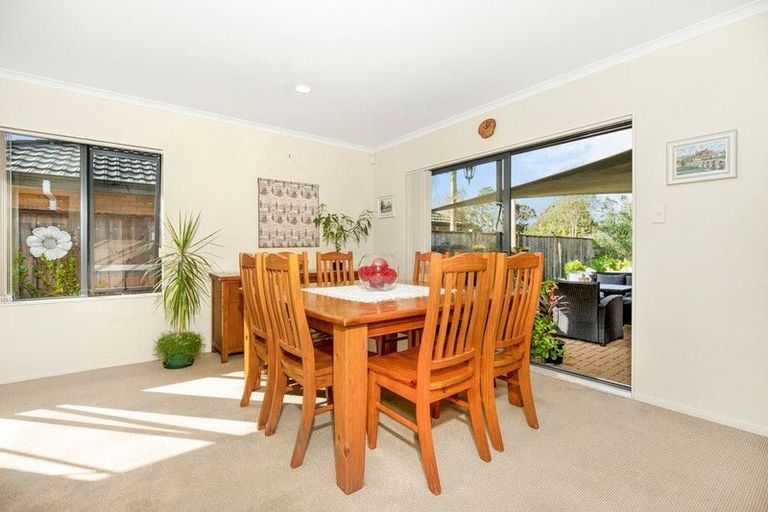 Photo of property in 30 Blackwood Drive, Wattle Downs, Auckland, 2103