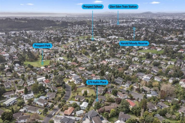 Photo of property in 2/9 Hydra Place, Glen Eden, Auckland, 0602
