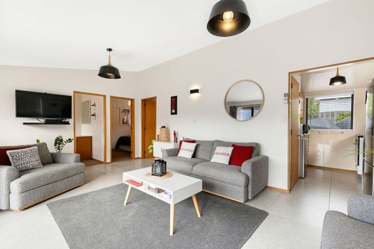 Photo of property in 1992 Queen Charlotte Drive, Momorangi Bay, Picton, 7281