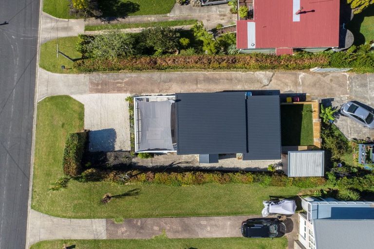 Photo of property in 1/9 Capitol Road, Matakatia, Whangaparaoa, 0930