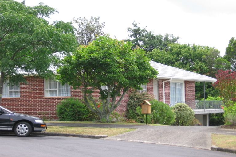 Photo of property in 16 Lidcombe Place, Avondale, Auckland, 1026