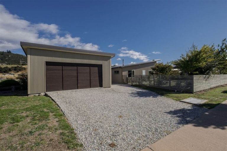 Photo of property in 14 Sherwin Avenue, Albert Town, Wanaka, 9305