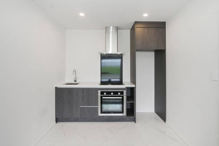 Photo of property in 3 Korowhiti Road, Clarks Beach, 2122