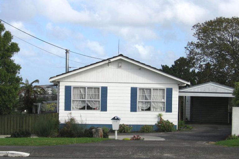 Photo of property in 113 Royal Road, Massey, Auckland, 0614