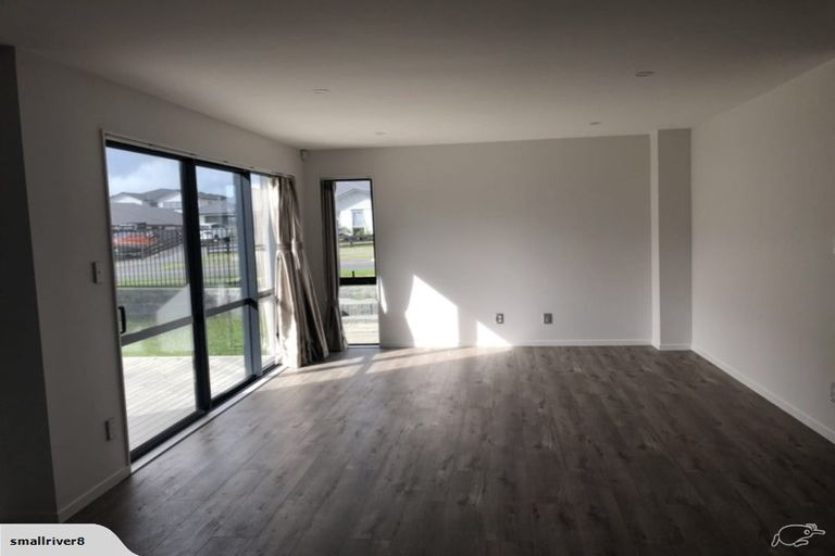 Photo of property in 4 Toia Lane, Silverdale, 0932