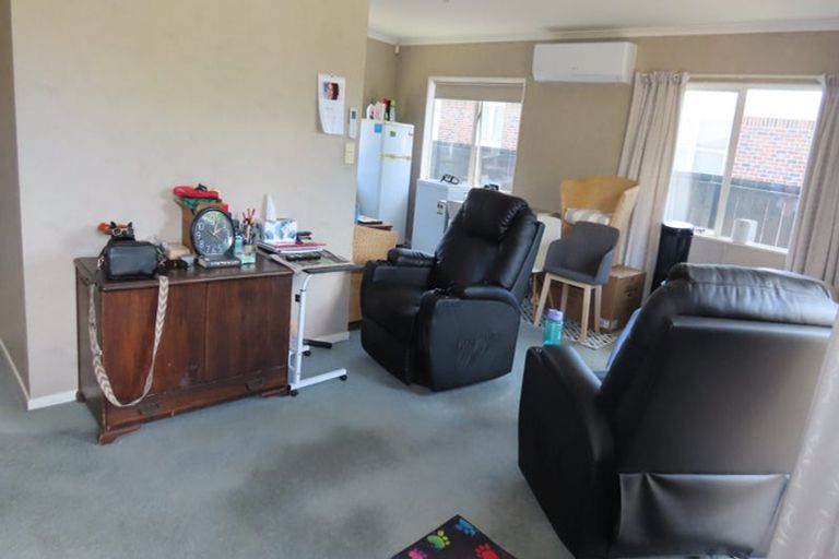 Photo of property in 19 Kelvin Road, Papakura, 2110