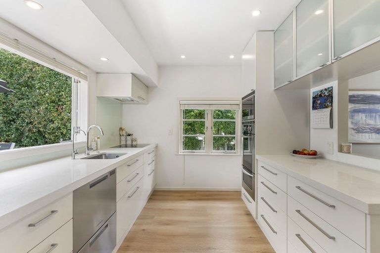 Photo of property in 41 Rutherford Terrace, Meadowbank, Auckland, 1072