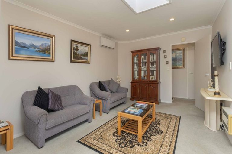 Photo of property in Redwood Village, 16/42 Main Road, Tawa, Wellington, 5028