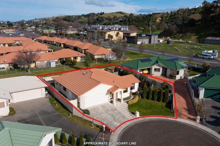 Photo of property in 8 Dules Walk, Taradale, Napier, 4112