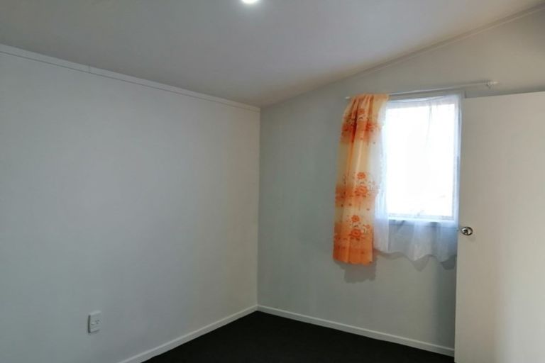 Photo of property in 27 Bedlington Avenue, Manurewa, Auckland, 2102