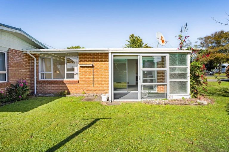 Photo of property in 2a Seyton Street, Stratford, 4332