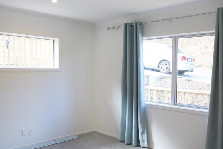 Photo of property in 127 Manuka Street, Stokes Valley, Lower Hutt, 5019