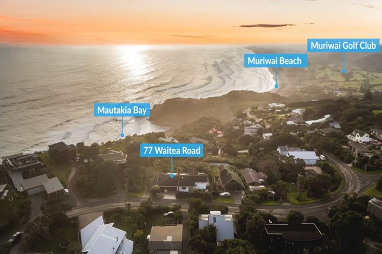 Photo of property in 77 Waitea Road, Muriwai, 0881