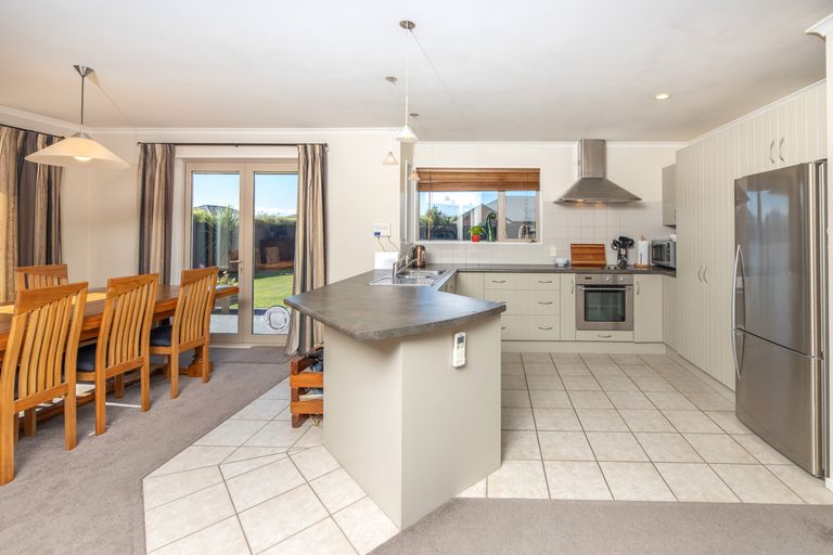 Photo of property in 13 Parkinson Place, Woodend, 7610