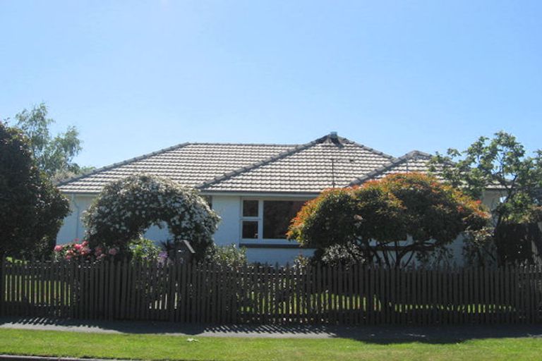 Photo of property in 2 Blanray Place, Bishopdale, Christchurch, 8053