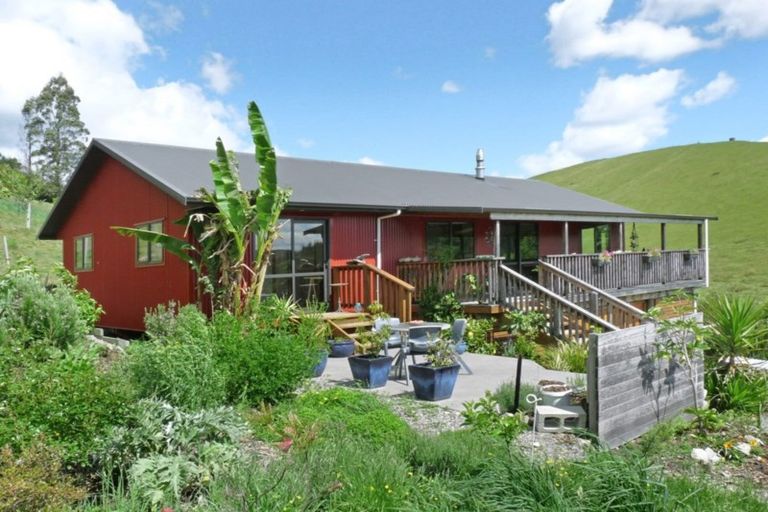 Photo of property in 8 Hooper Place, Wakefield, 7025