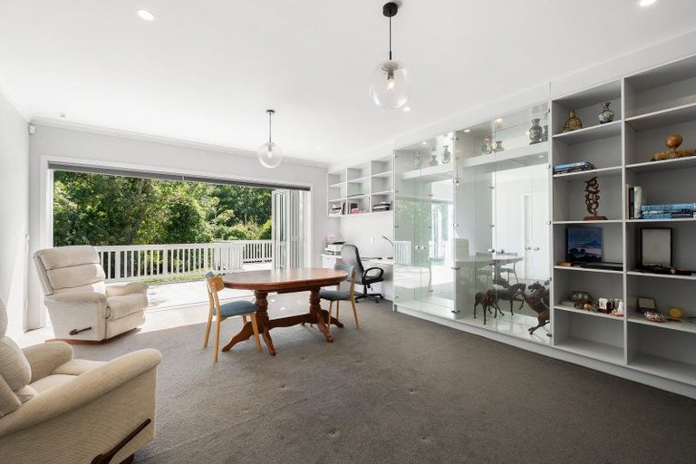 Photo of property in 23 Glenside Road, Glenside, Wellington, 6037