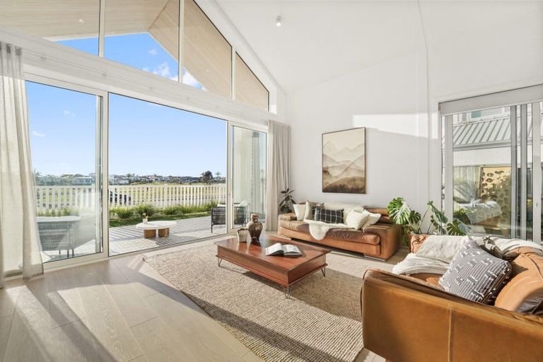 Photo of property in 24 Montiicola Drive, Papamoa Beach, Papamoa, 3118